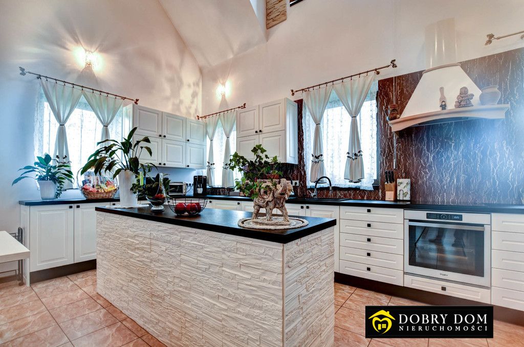 dom wolnostojący, 5 pokoi Brończany