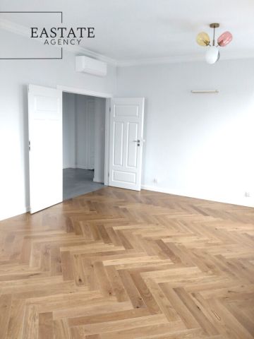 Biuro Warszawa, pl. Konstytucji. Zdjęcie 2