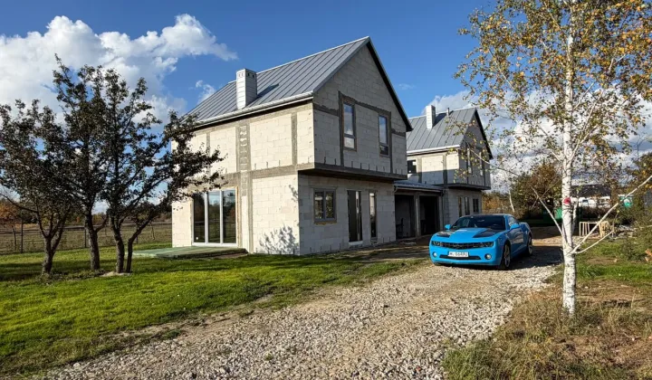bliźniak, 4 pokoje Trzciany, ul. Bursztynowa