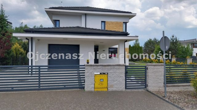 dom wolnostojący, 4 pokoje Niemcz. Zdjęcie 1