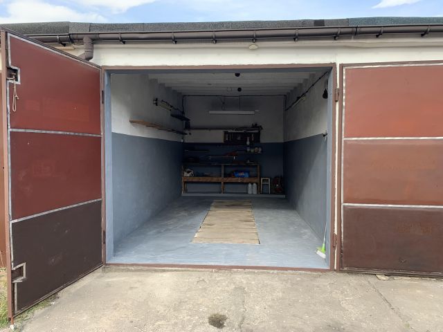 Garaż/miejsce parkingowe Skarżysko-Kamienna Górna Kamienna, ul. Zielna. Zdjęcie 1