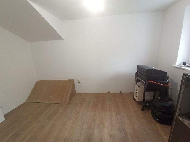 Mieszkanie 3-pokojowe Strzegom. Zdjęcie 1