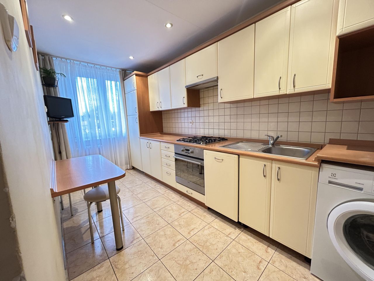 Mieszkanie 2-pokojowe Tarnów Grabówka, ul. Skowronków. Zdjęcie 2