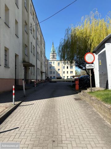 Mieszkanie 4-pokojowe Olesno, ul. Rynek. Zdjęcie 1