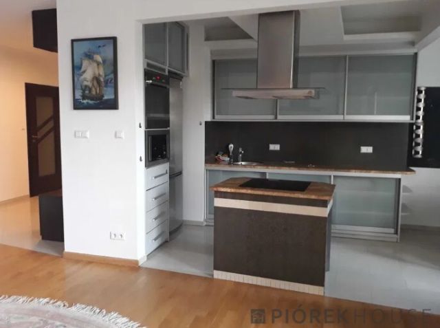 Mieszkanie 3-pokojowe Warszawa Wola, ul. Giełdowa. Zdjęcie 2