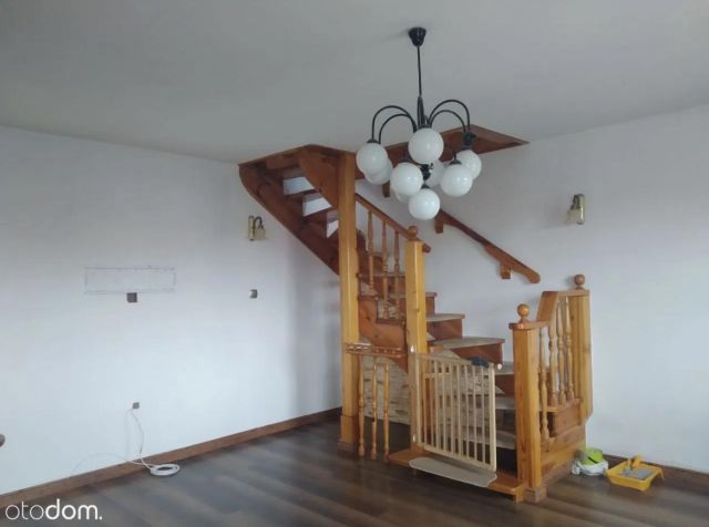 Mieszkanie 3-pokojowe Świebodzice, ul. Kolejowa. Zdjęcie 1