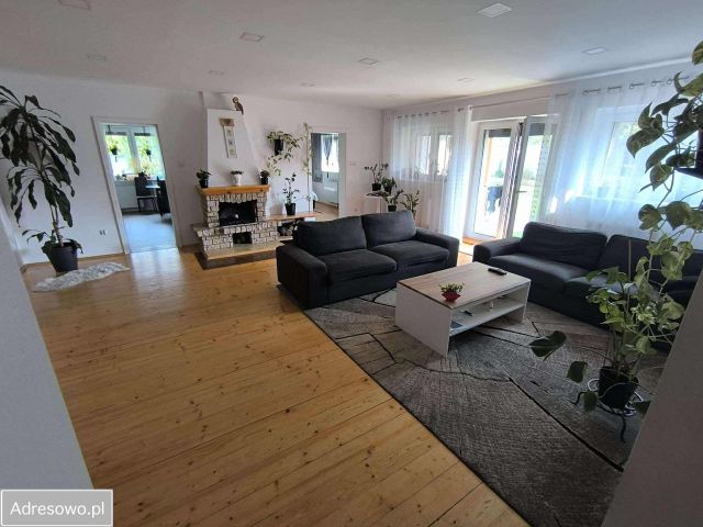 bliźniak, 4 pokoje Iwiny. Zdjęcie 1