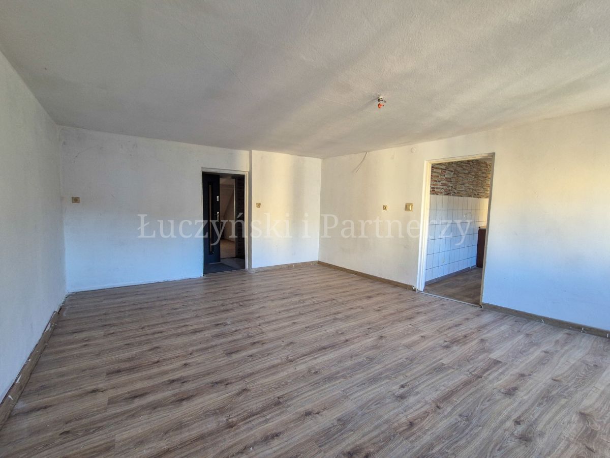 Mieszkanie 3-pokojowe Wleń. Zdjęcie 2
