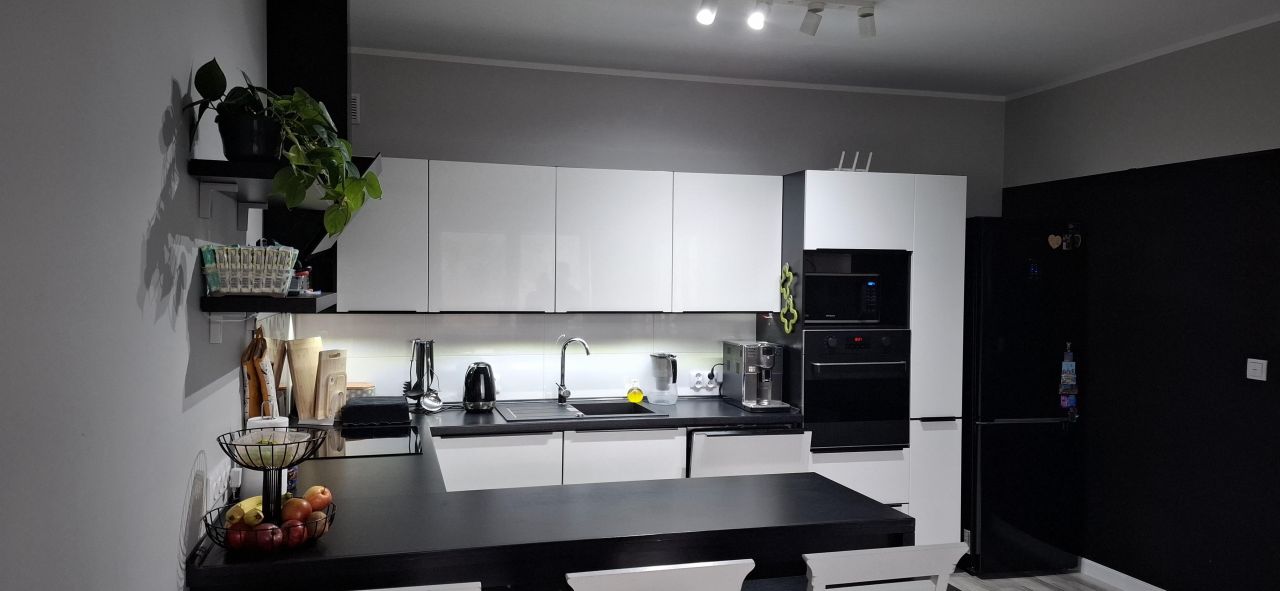 Mieszkanie 3-pokojowe Kaźmierz Nowa Wieś, ul. Leśna. Zdjęcie 3