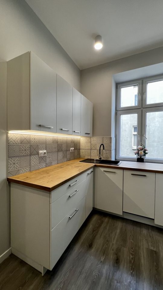 Mieszkanie 1-pokojowe Łódź, al. 1 Maja. Zdjęcie 3