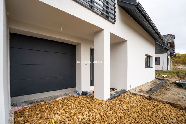 bliźniak, 6 pokoi Koźmice Wielkie. Zdjęcie 19