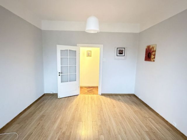 Mieszkanie 3-pokojowe Warta. Zdjęcie 1