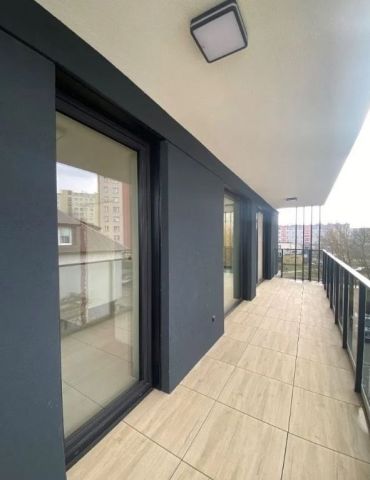 Mieszkanie 3-pokojowe Kielce. Zdjęcie 4