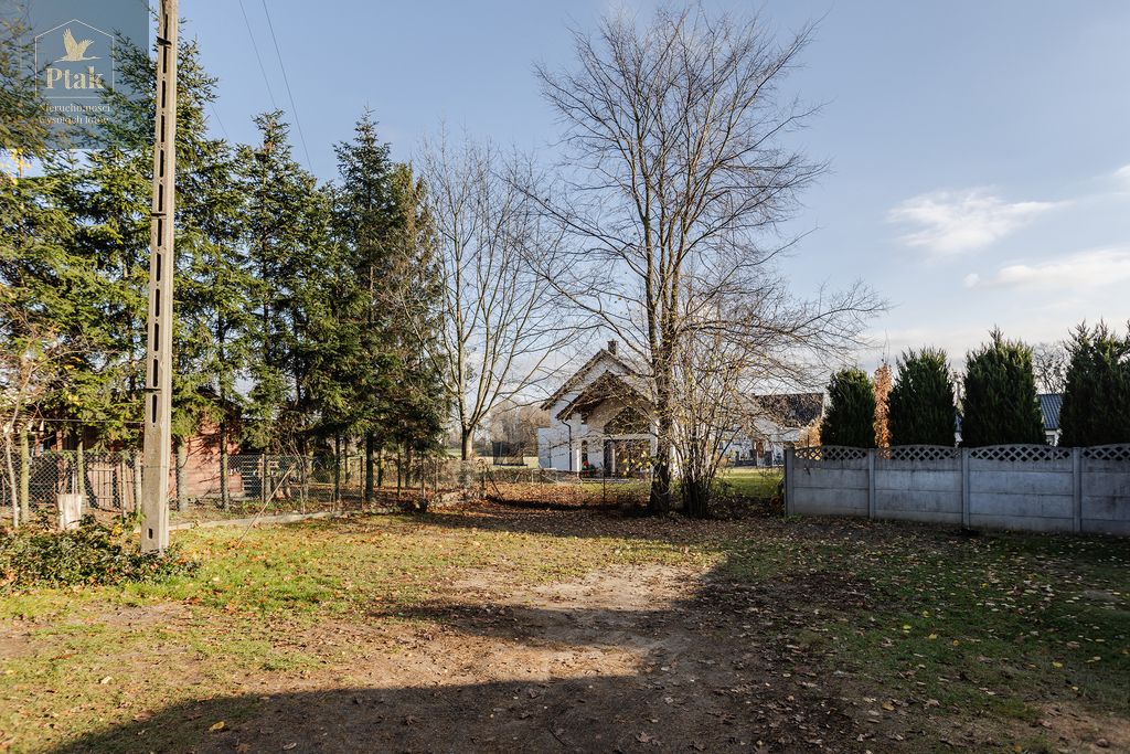 dom wolnostojący, 5 pokoi Tulce. Zdjęcie 3