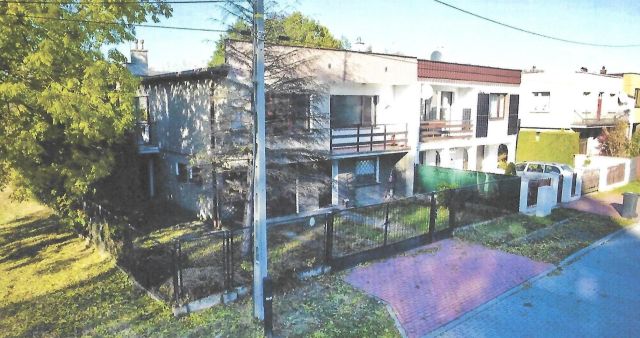 bliźniak, 6 pokoi Katowice Dąbrówka Mała, ul. Józefa Biniszkiewicza. Zdjęcie 1
