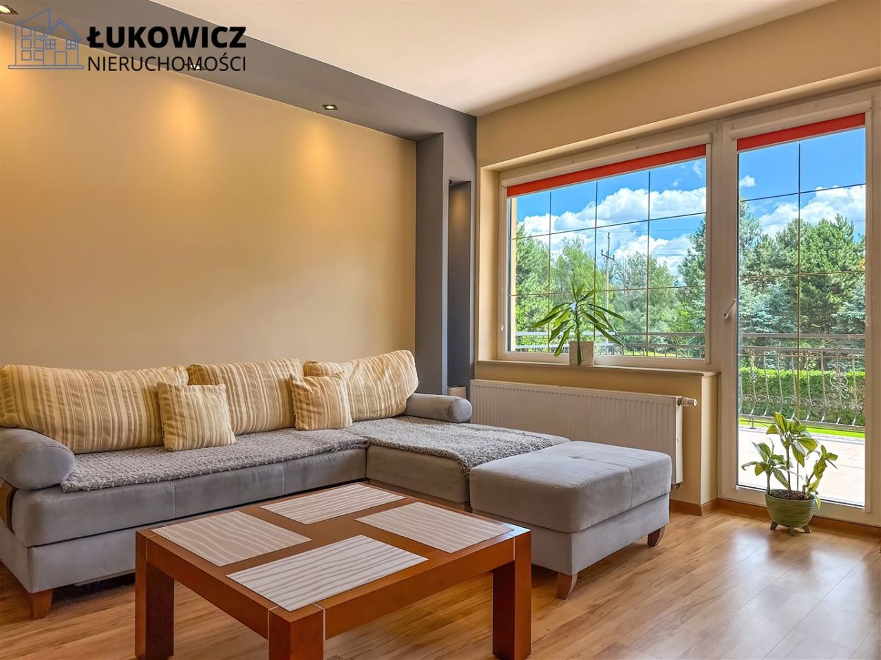 dom wolnostojący, 3 pokoje Cisiec. Zdjęcie 11