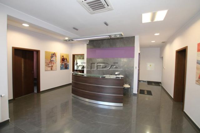 Hala/magazyn Wrocław Fabryczna. Zdjęcie 2