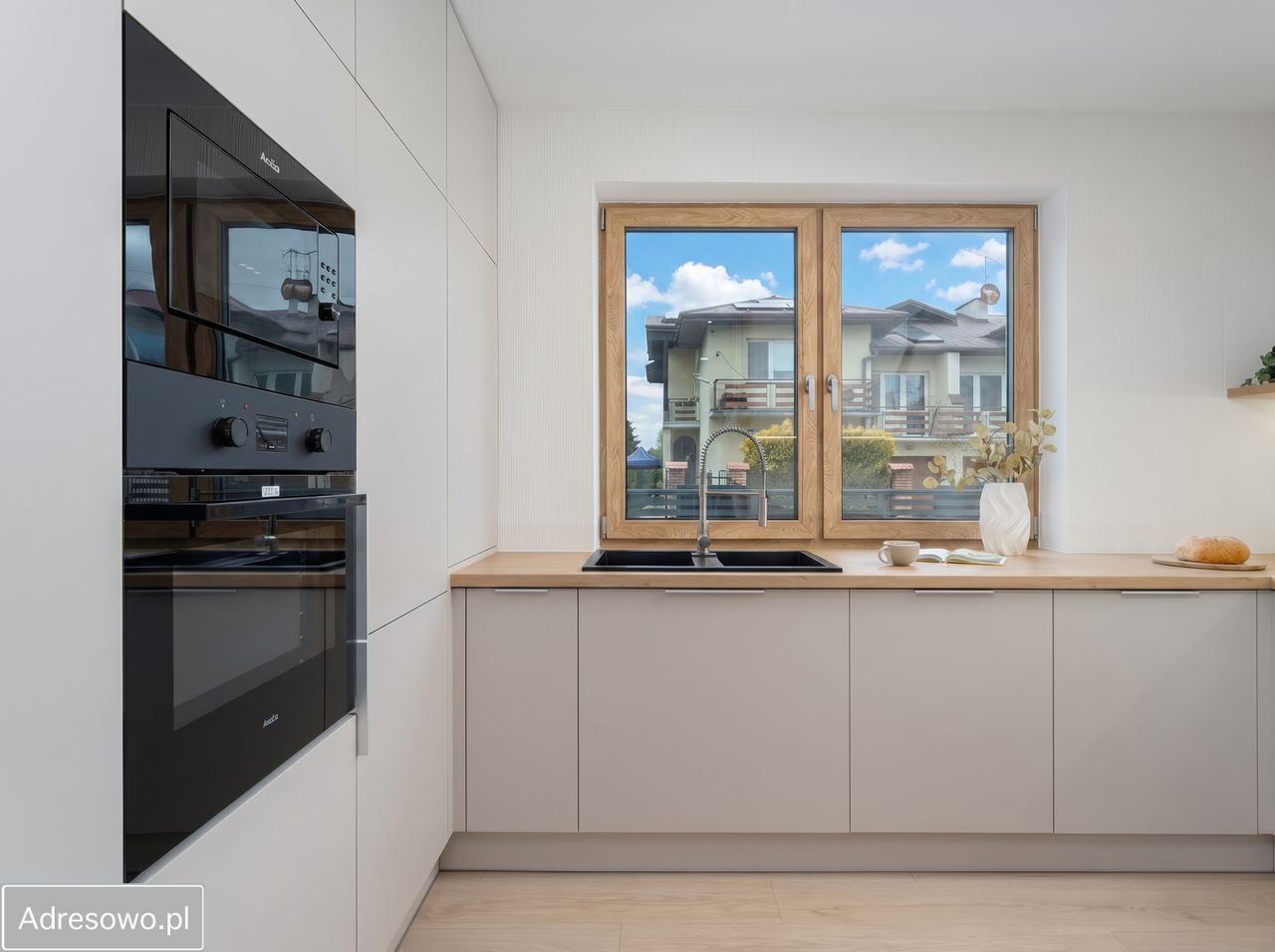 dom wolnostojący, 6 pokoi Tarnów, ul. Niska. Zdjęcie 8