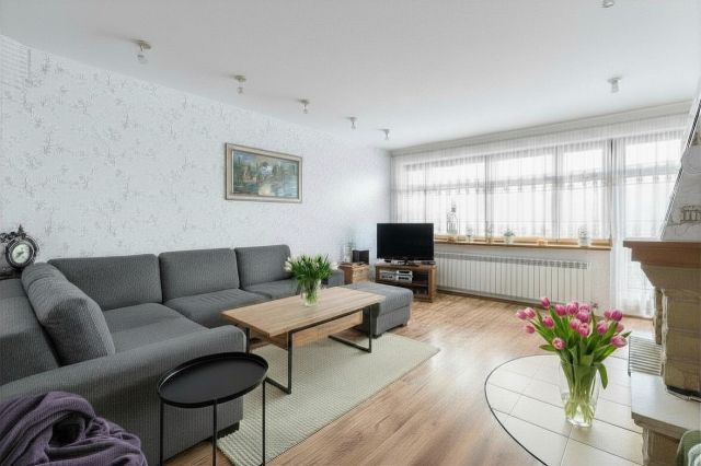 dom wolnostojący, 9 pokoi Kicin, Klonowa. Zdjęcie 3