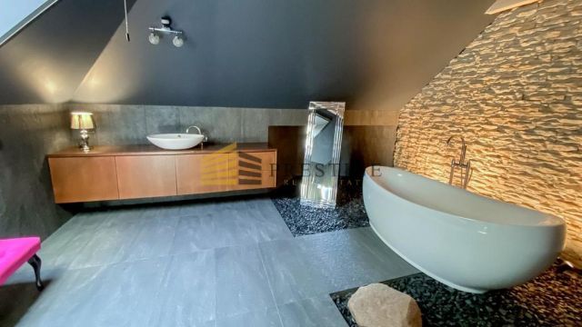 dom wolnostojący, 5 pokoi Wólka-Wojciechówek, ul. Wrzosowa. Zdjęcie 34