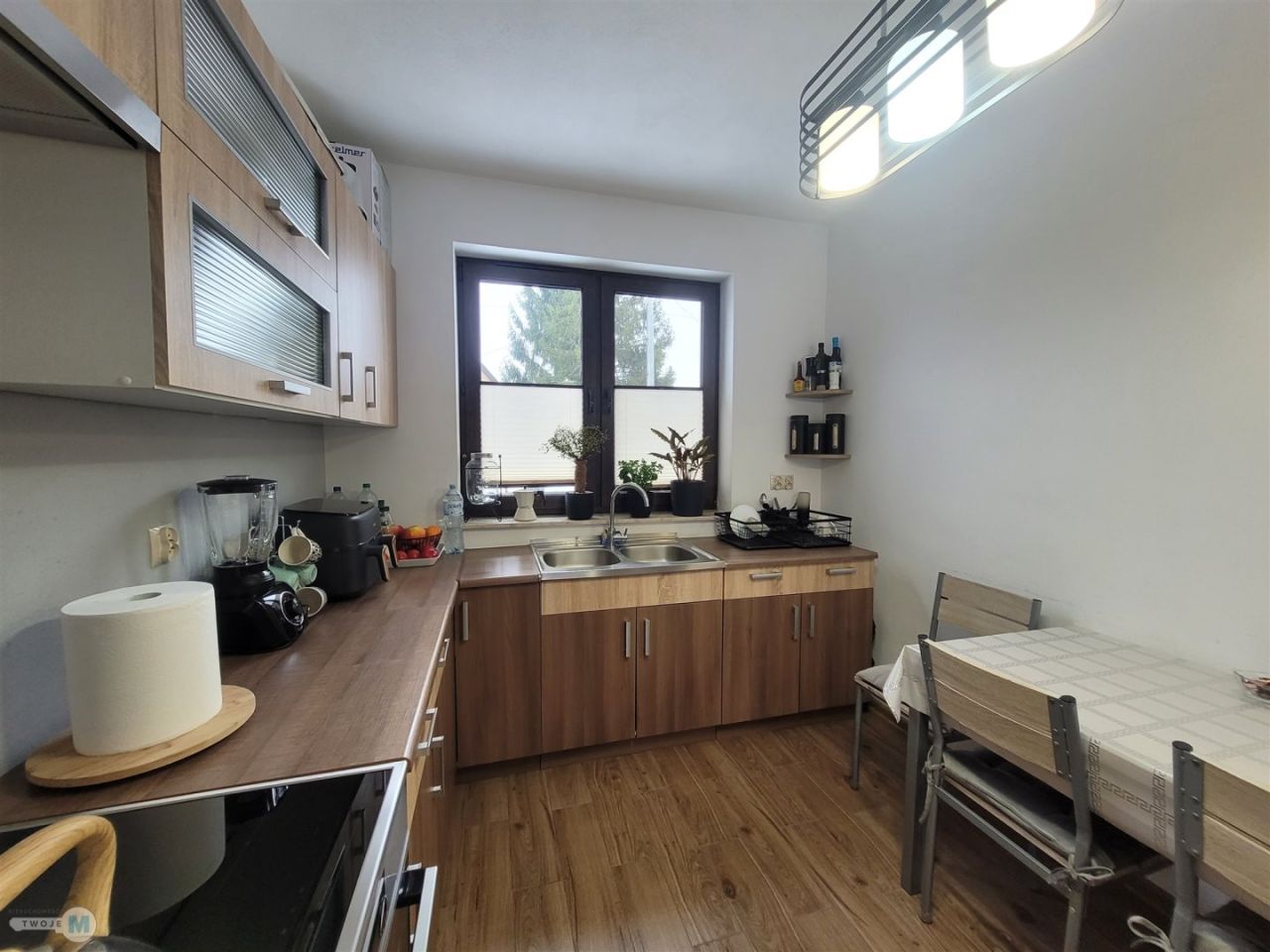 dom wolnostojący, 3 pokoje Daleszyce. Zdjęcie 3