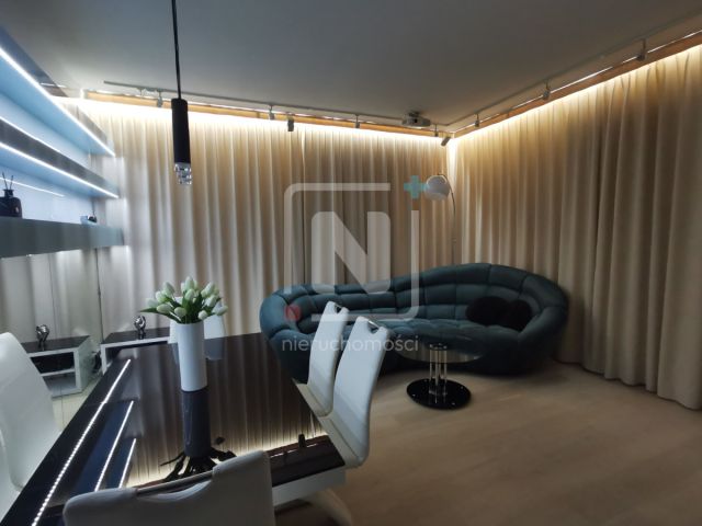 Mieszkanie 3-pokojowe Warszawa Wilanów, ul. Sarmacka. Zdjęcie 1