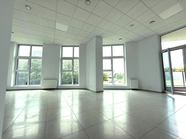 Biuro Rzeszów, pl. Armii Krajowej. Zdjęcie 3