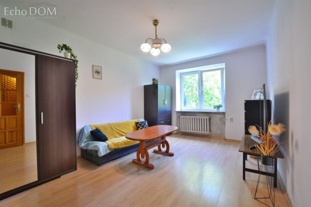 Mieszkanie 2-pokojowe Kraków Nowa Huta, os. Teatralne. Zdjęcie 1