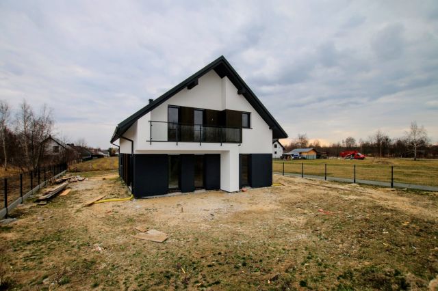 dom wolnostojący, 5 pokoi Rudna Mała. Zdjęcie 30