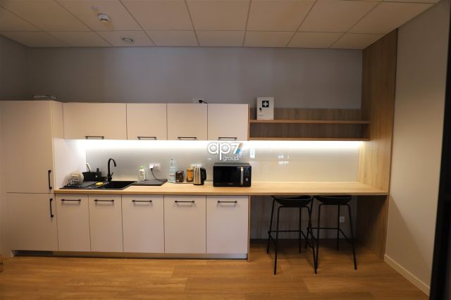 Biuro Kraków Prądnik Czerwony, ul. Pilotów. Zdjęcie 4