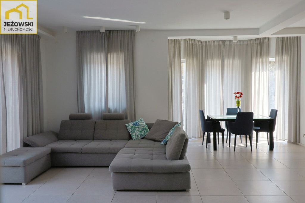 dom, 6 pokoi Janowiec. Zdjęcie 1