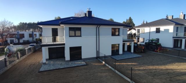 bliźniak, 5 pokoi Łazy, ul. Polna. Zdjęcie 1