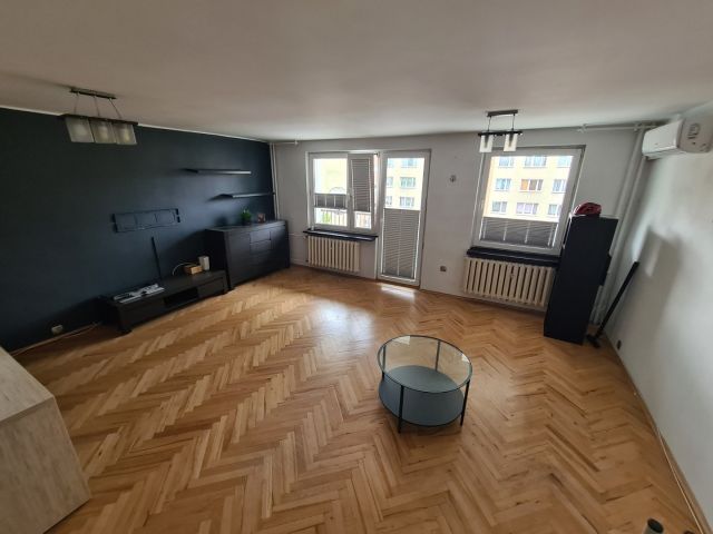 Mieszkanie 3-pokojowe Kraków Czyżyny, os. Dywizjonu 303. Zdjęcie 1