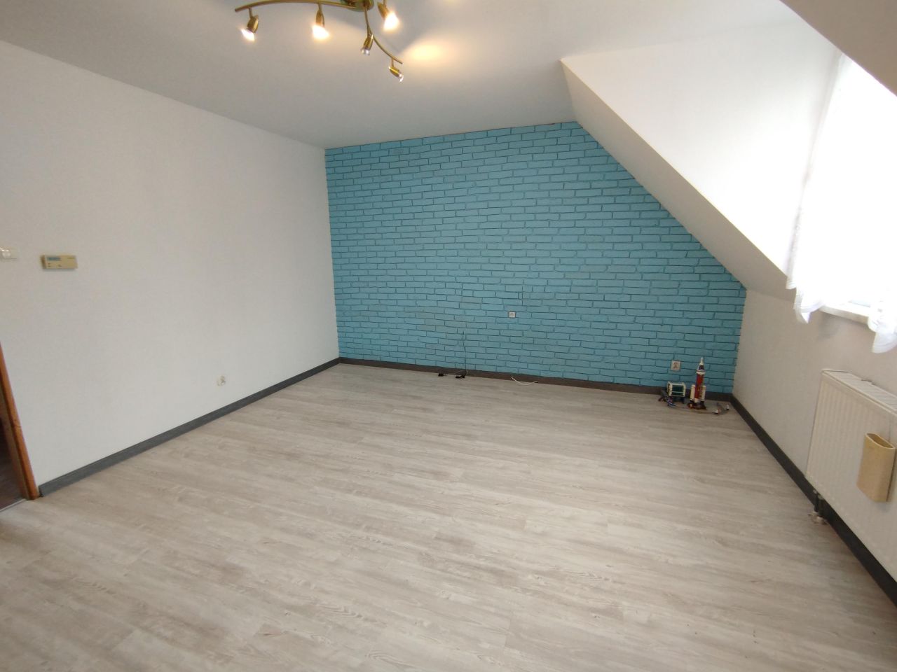 Mieszkanie 3-pokojowe Jelenia Góra Zabobrze. Zdjęcie 5