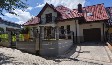 dom wolnostojący, 6 pokoi Wieliczka Centrum, ul. Długa