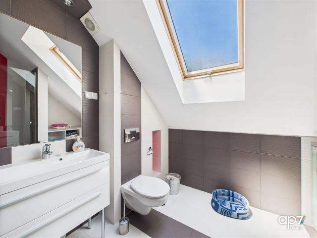 dom wolnostojący, 4 pokoje Michałowice, ul. Nad Dłubnią. Zdjęcie 18