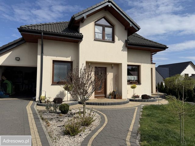 dom wolnostojący, 4 pokoje Rogów, ul. Wyzwolenia. Zdjęcie 1