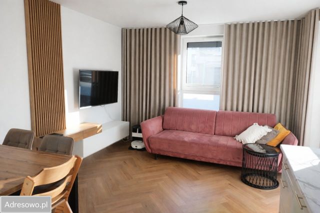 Mieszkanie 4-pokojowe Kraków Bieżanów, ul. Mariana Domagały. Zdjęcie 1