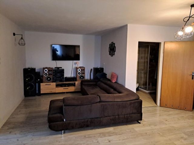 Mieszkanie 3-pokojowe Iskra. Zdjęcie 1