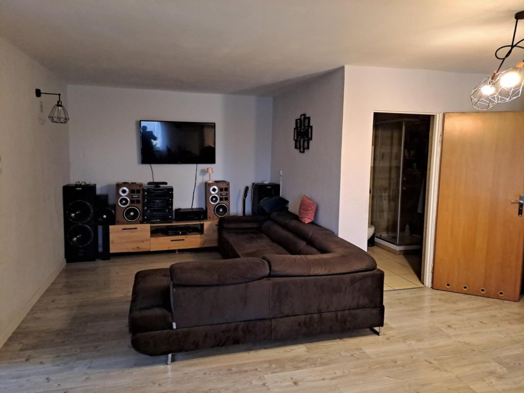 Mieszkanie 3-pokojowe Iskra. Zdjęcie 1