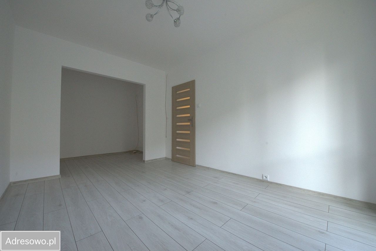 Mieszkanie 2-pokojowe Kraków Mistrzejowice, os. Złotego Wieku. Zdjęcie 2