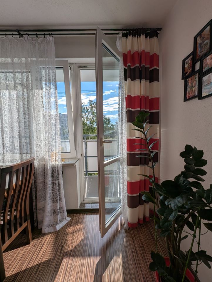 Mieszkanie 4-pokojowe Czeladź Piaski, os. Dziekana. Zdjęcie 2