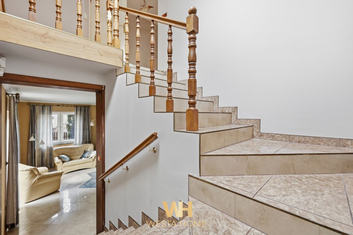 dom wolnostojący, 5 pokoi Warszawa Wawer, ul. Wał Miedzeszyński. Zdjęcie 9