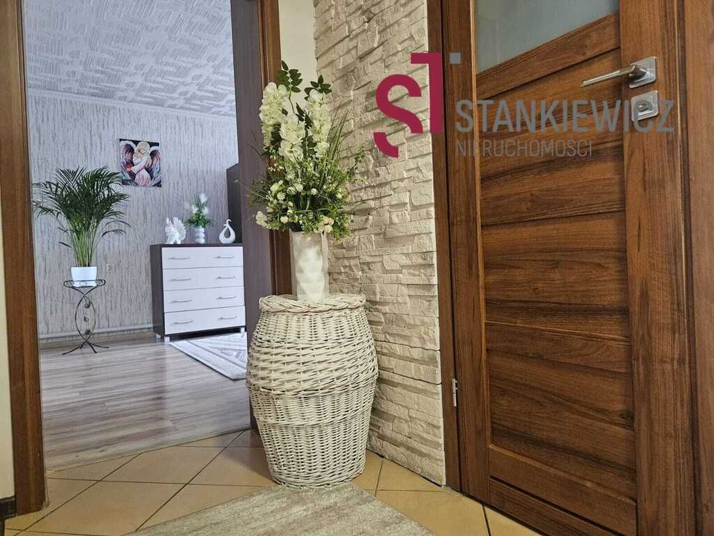 Mieszkanie 3-pokojowe Wyciążkowo. Zdjęcie 9