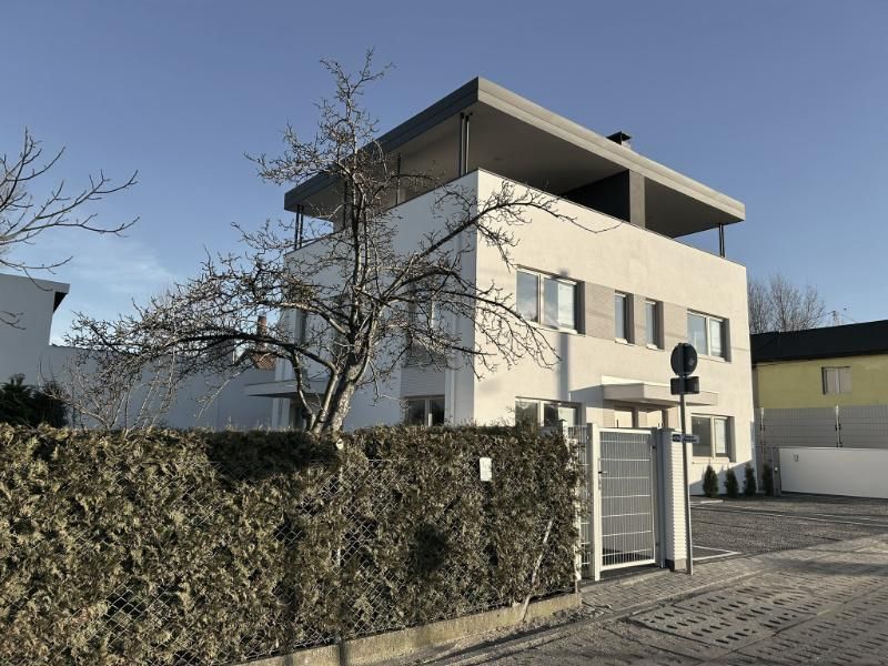 Mieszkanie 3-pokojowe Gdynia Chylonia, ul. Nowodworskiego. Zdjęcie 1