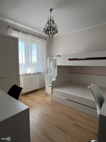 dom wolnostojący, 3 pokoje Obice. Zdjęcie 15