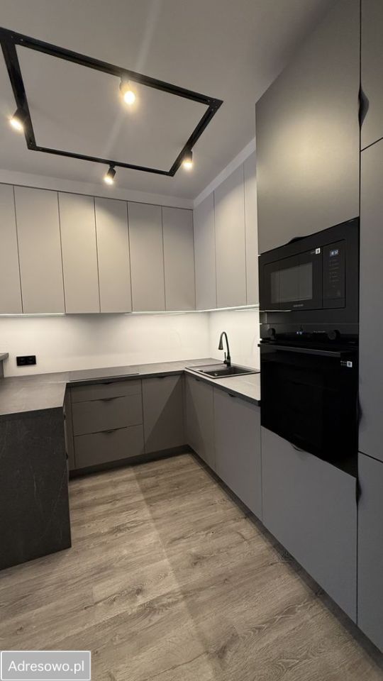 Mieszkanie 2-pokojowe Katowice Brynów, ul. ks. Jana Dzierżonia. Zdjęcie 2