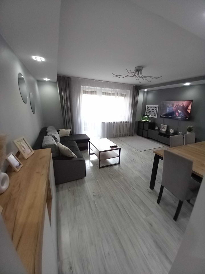 Mieszkanie 3-pokojowe Aleksandrów Kujawski Centrum, ul. Szeroka. Zdjęcie 1
