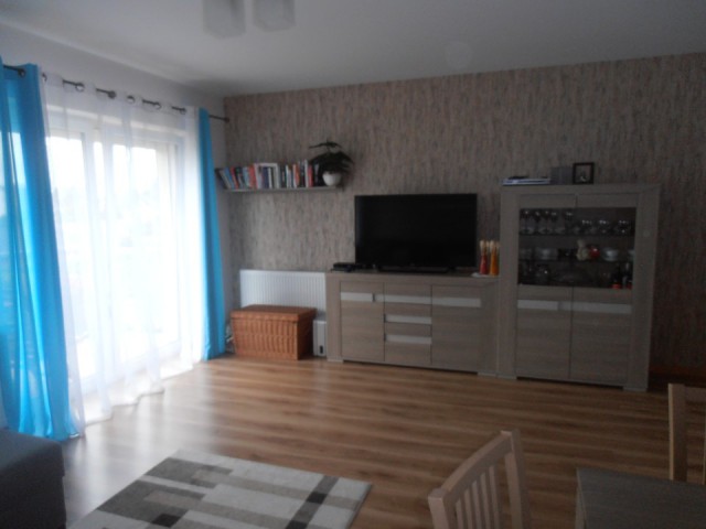 Mieszkanie 3-pokojowe Plewiska, ul. Tęczowa. Zdjęcie 1