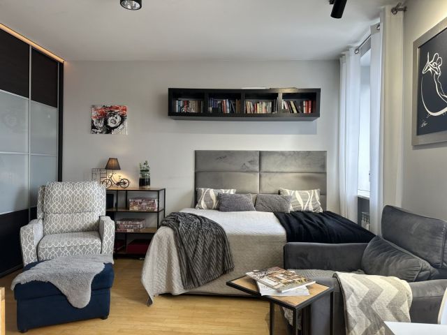 Mieszkanie 1-pokojowe Warszawa Śródmieście, ul. Oboźna. Zdjęcie 1